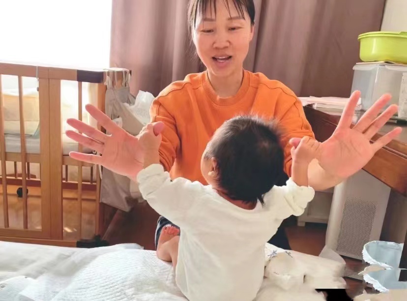 家庭中的育兒嫂，平衡家庭和工作(合格的育兒嫂是怎樣的)